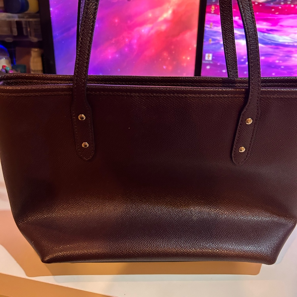 Coach Mini City Zip Top Tote Color: Oxblood Crossgrain Leather - Picture 3 of 3